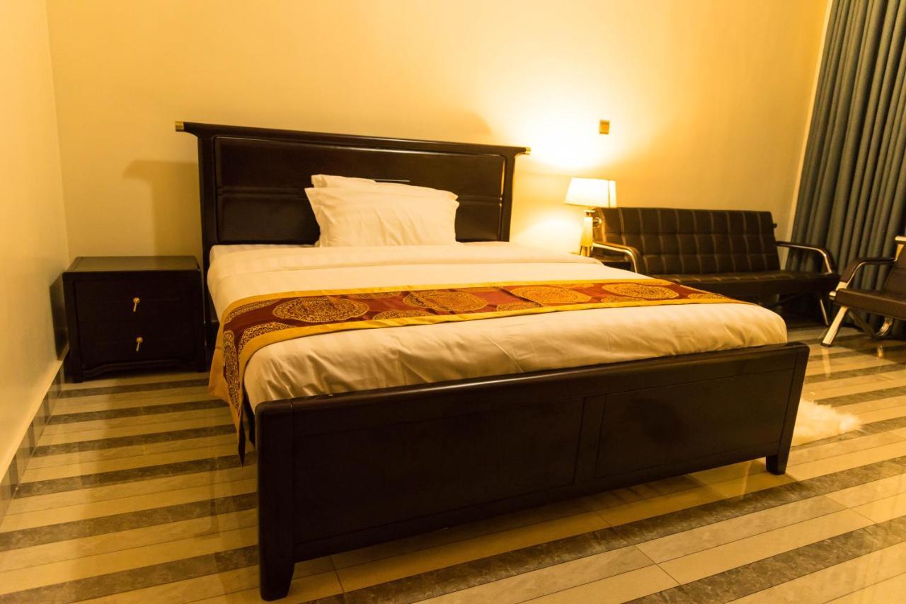 Avisha Town Hotel Кигали Экстерьер фото