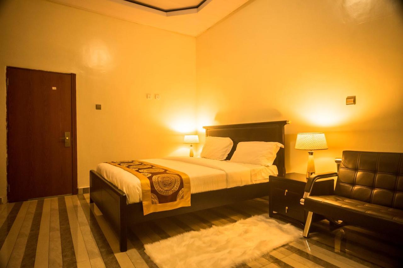 Avisha Town Hotel Кигали Экстерьер фото