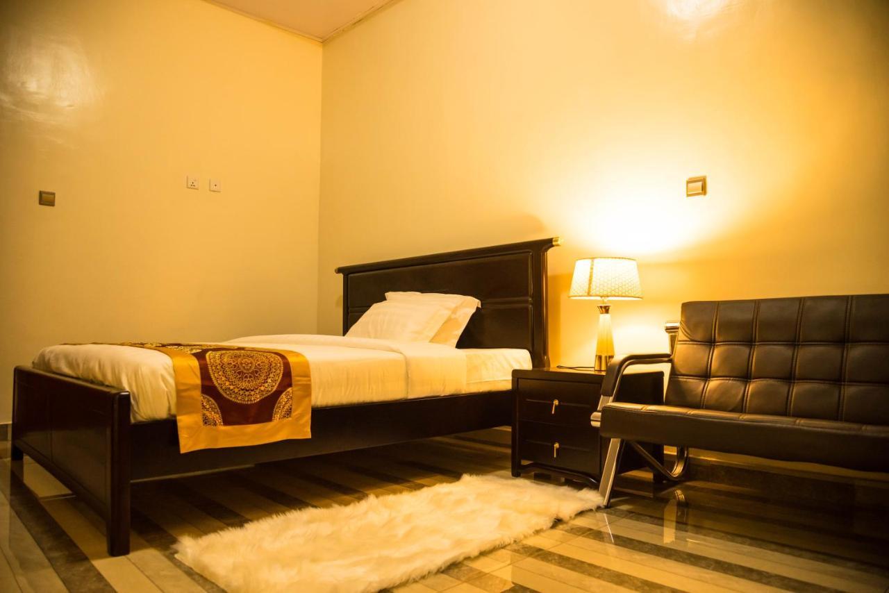 Avisha Town Hotel Кигали Экстерьер фото