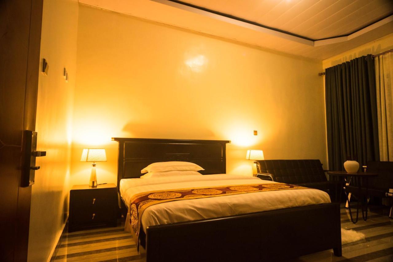 Avisha Town Hotel Кигали Экстерьер фото