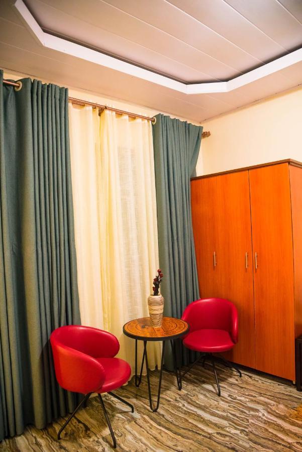 Avisha Town Hotel Кигали Экстерьер фото